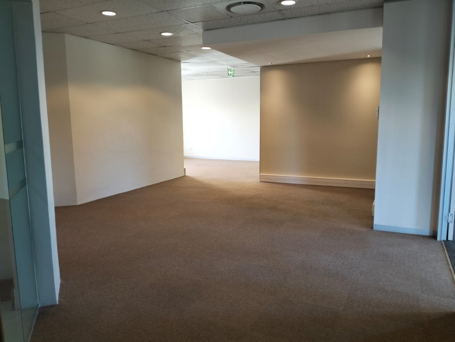 To Let commercial Property for Rent in Rosenpark Western Cape